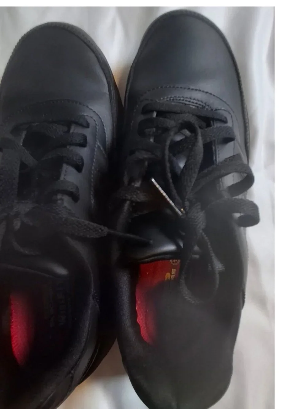 Skechers Black Leather Sneakers Wide Fit  Size 6.5 Casual Athletic Shoes